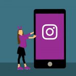 girl with instagram